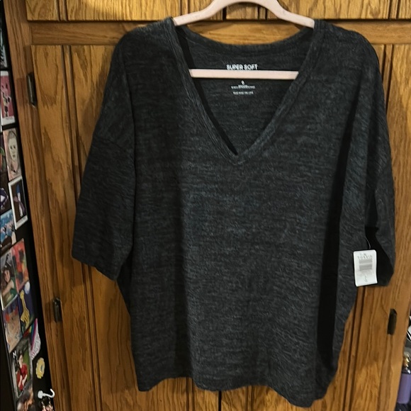 Torrid super soft plush Gray Oversized top 3/4 sleeve - Picture 1 of 4